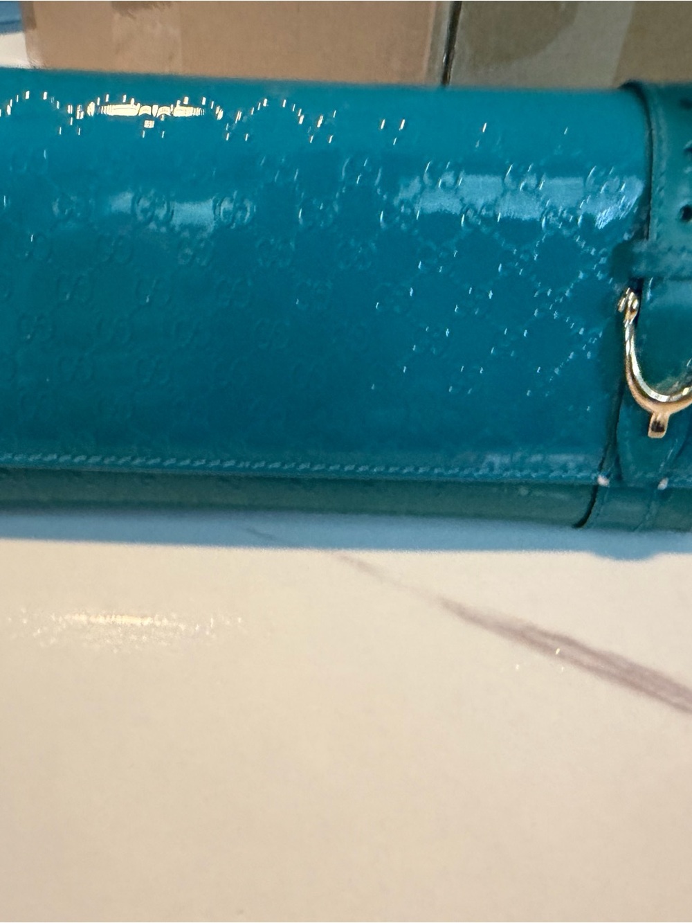 Gucci Teal Patent Leather Embossed long wallet with Gold-Tone Buckle - Picture 3 of 9